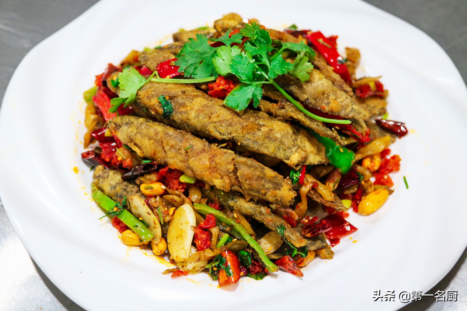 男人在生活中吃什么会更健康,建议男人别太节俭多吃这5种食物