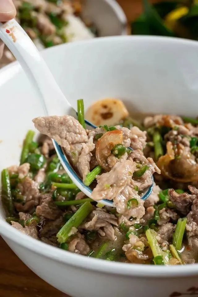 鑸屽皷涓婄殑鏍床椁愰ギ,鑸屽皷涓婄殑鏍床鐗逛骇