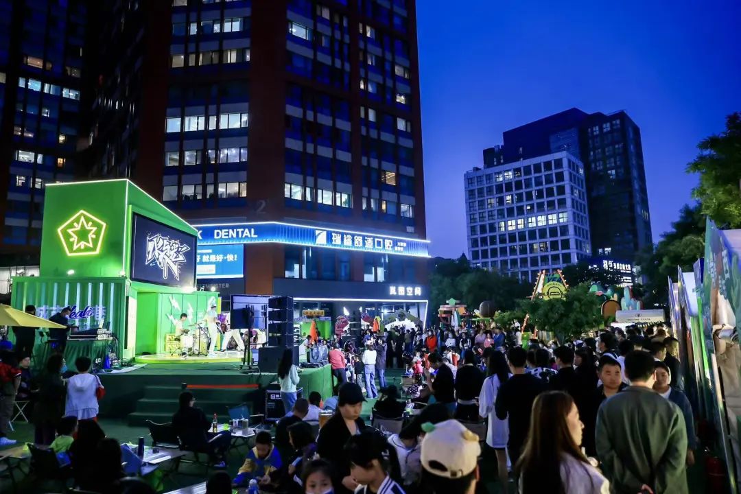 凌晨2点打车还要排队？北京夜经济“燃”起来了