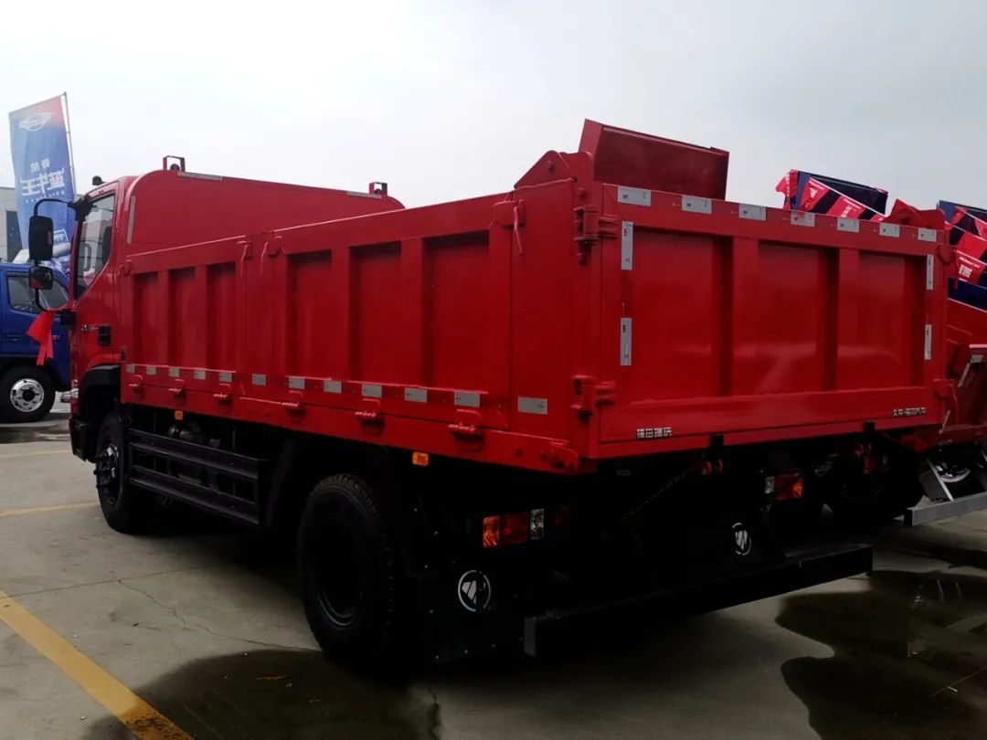 十堰龙信二手车市场雅阁,十堰龙信国际汽车城二手车直播