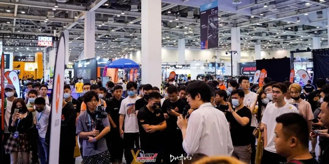 爆改汽车车展,北京车展复古车改装