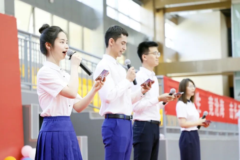 鎰熸仼鎴愰暱鏀鹃姊︽兂姣曚笟姹囨紨,鎰熸仼鎴愰暱姣曚笟鍏哥ぜ鑺傜洰