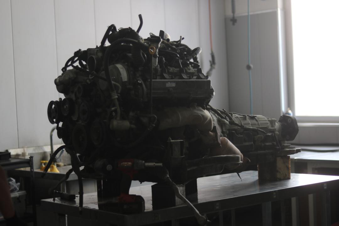 搞了辆“破烂不堪”05年凌志LS430，进厂翻新重造，复活又变新车