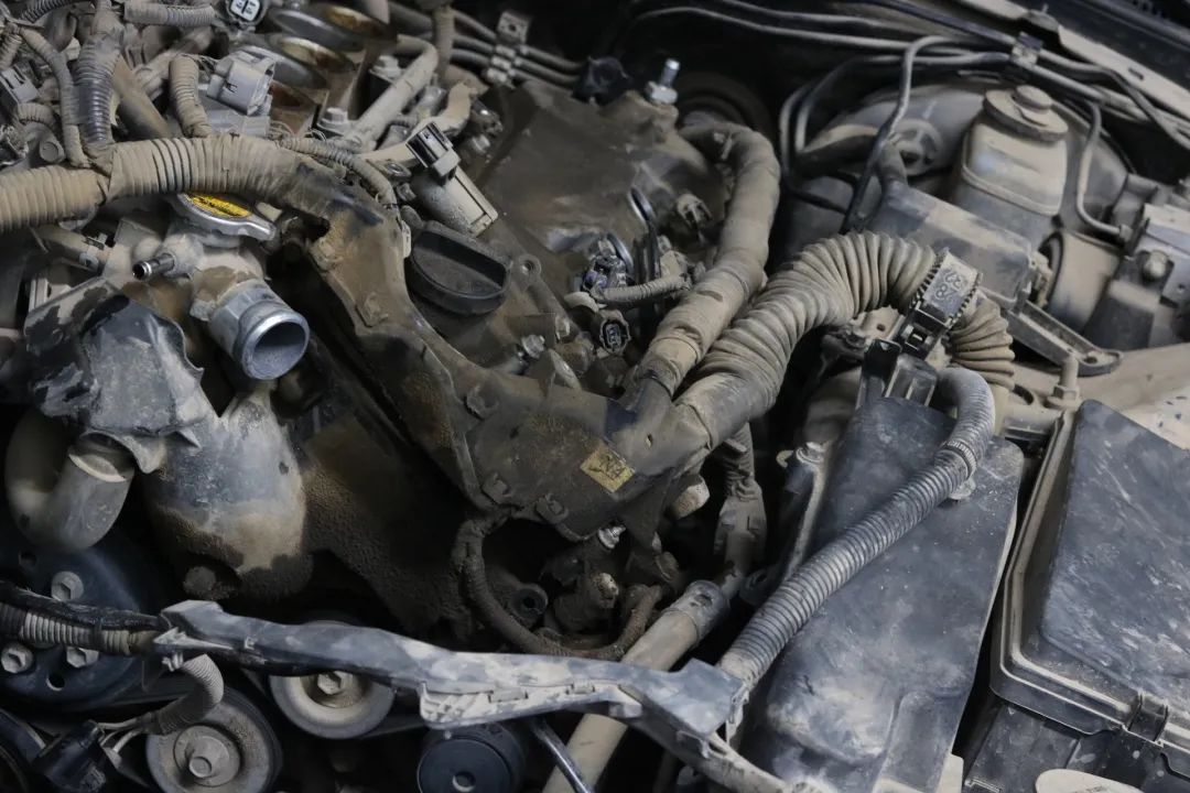 老爷子12代皇冠,12代丰田皇冠翻新改造全过程