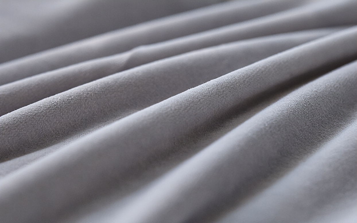 德绒保暖内衣与纯棉内衣哪个更好,德绒保暖内衣薄款和中厚哪种好