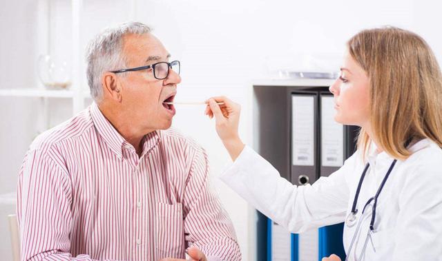 医生讲解治疗慢性咽炎,慢性咽炎该如何正确治疗