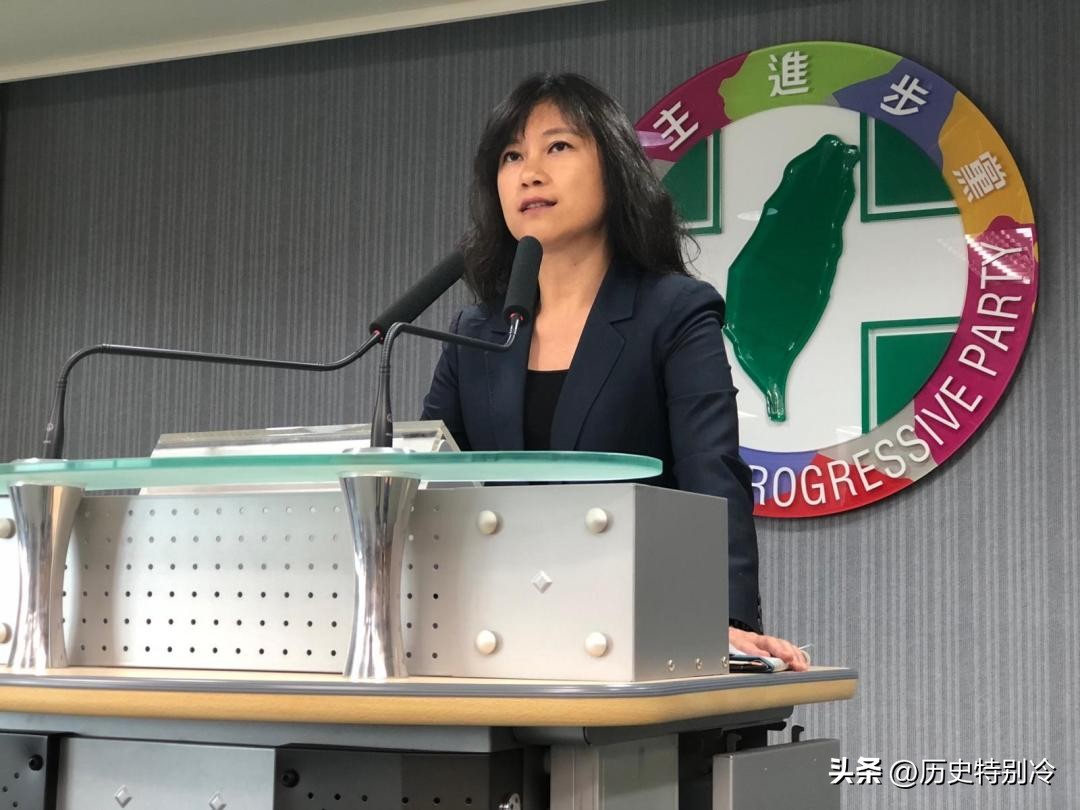 蔡英文办公室爆出性丑闻！偷情已婚小鲜肉，聊天记录不堪入目