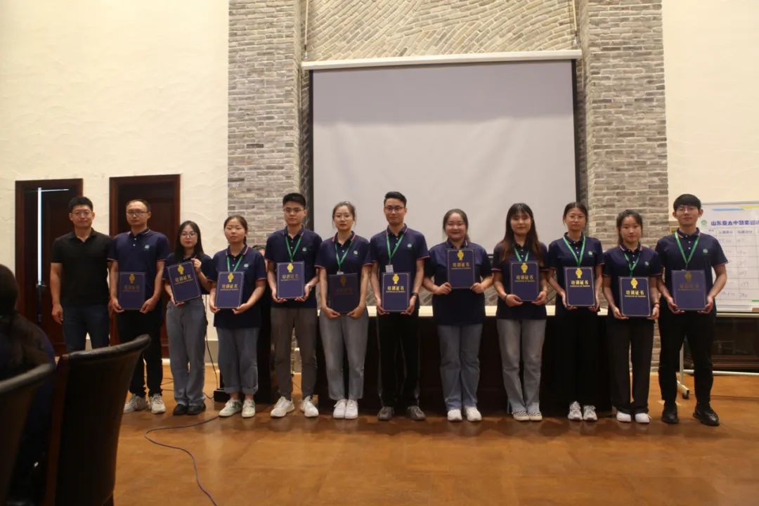 扬帆中慧梦想启航：亚太中慧集团2022届新员工入职培训圆满结束