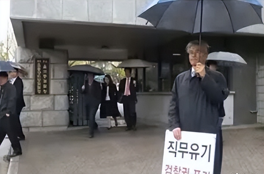 文在寅卸任总统后会怎么样,文在寅是怎么当上韩国总统