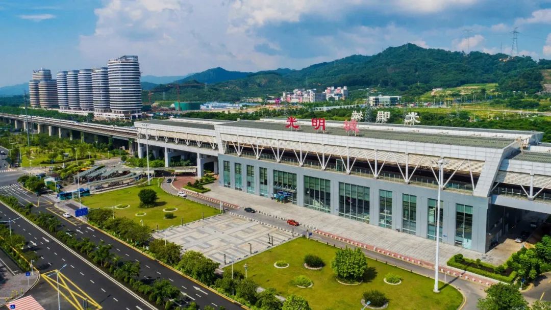 锚定高质量发展读懂两会新期待,锚定高质量发展奋楫争先绘蓝图