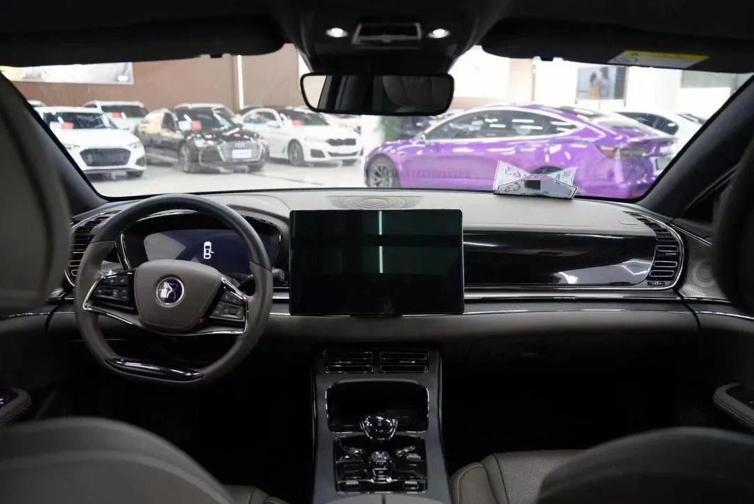 20到30万特斯拉哪款车最值得买,不考虑价格特斯拉哪款车最值得买