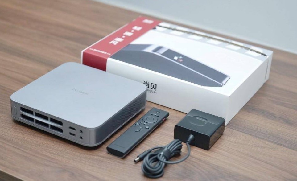 家庭投影仪测评排行榜前十名极米,当贝和极米客厅用投影仪推荐