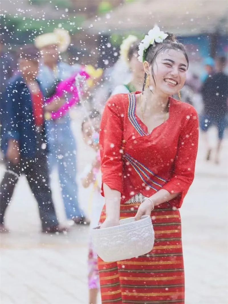 云南四月各地泼水节狂欢全攻略,2023年什么时候开始过泼水节