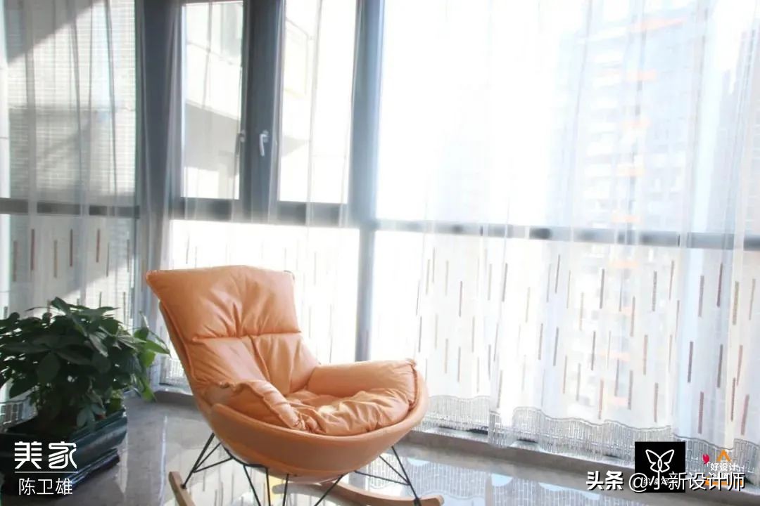 不顾全家反对,强行打2个玄关柜,还封了阳台,家人看完真香了