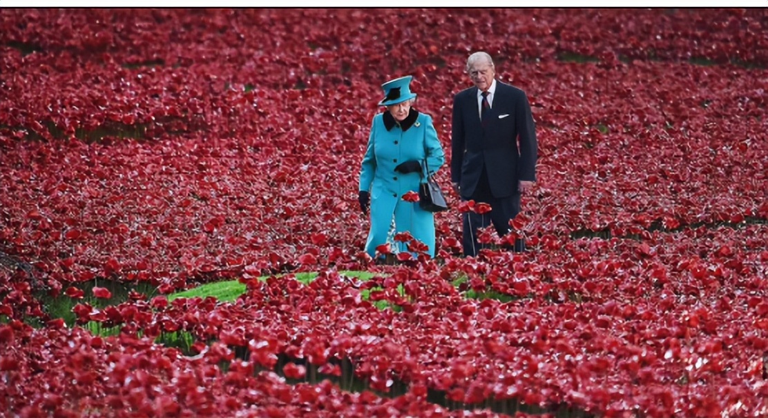 登基70周年！每年一张照片带你回顾女王的传奇人生