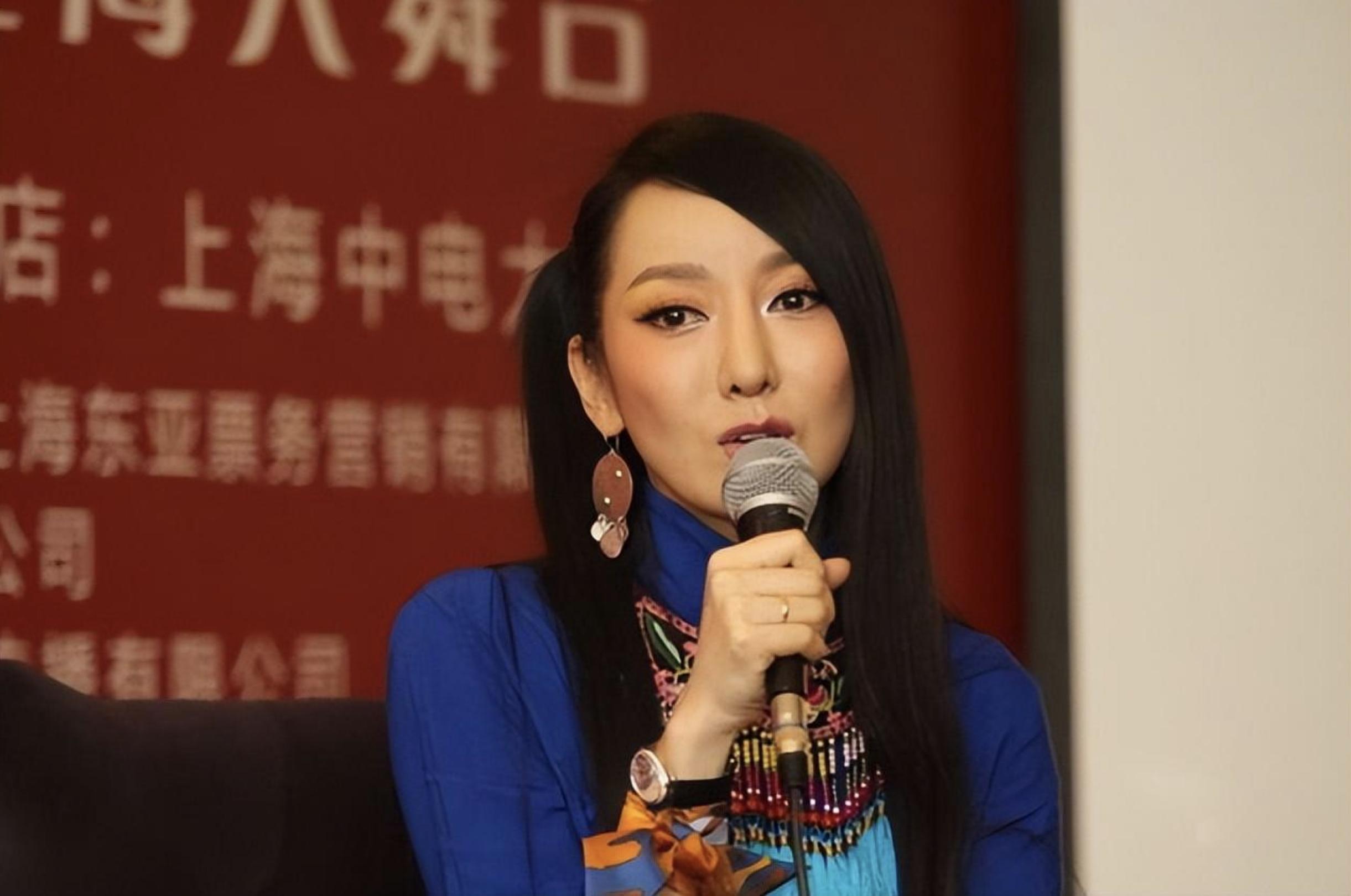 走出国门萨顶顶完整版,萨顶顶爆红后走出国门