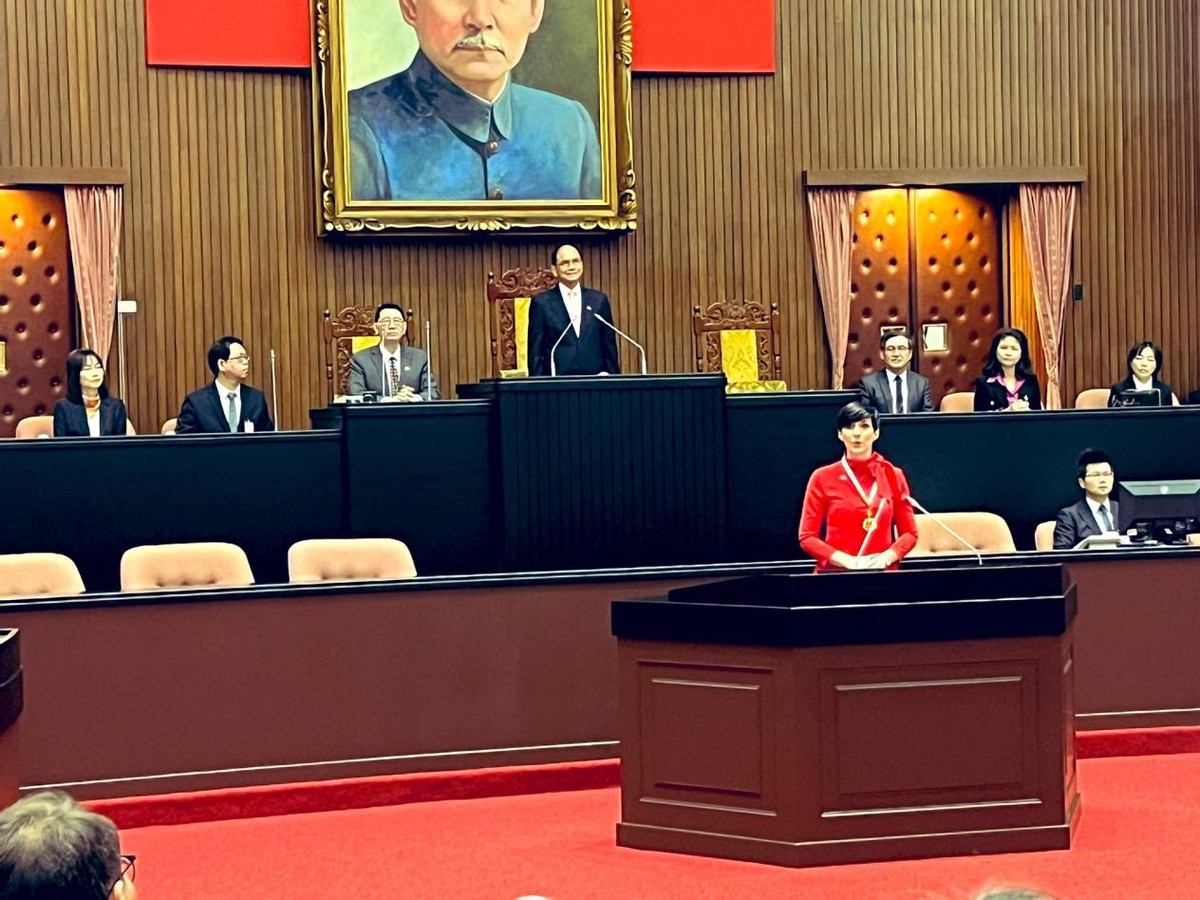 捷克众议长叫嚣：捷克是台湾最好的朋友，中国若敢武统将失去欧洲