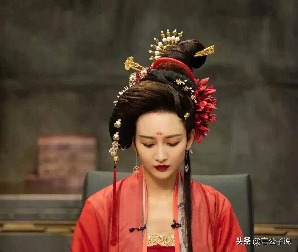 明明同一位女演员，绝色美人和普女就在一线之间，造型太重要了