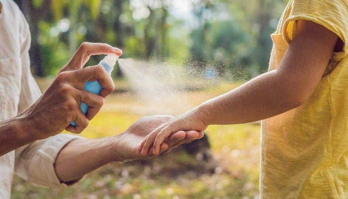 仓鼠咬人全身皮肤变成火龙果事件,杭州一女子买仓鼠得恙虫病