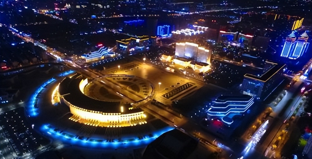 商丘和新乡哪个最穷,商丘和郑州哪个厉害