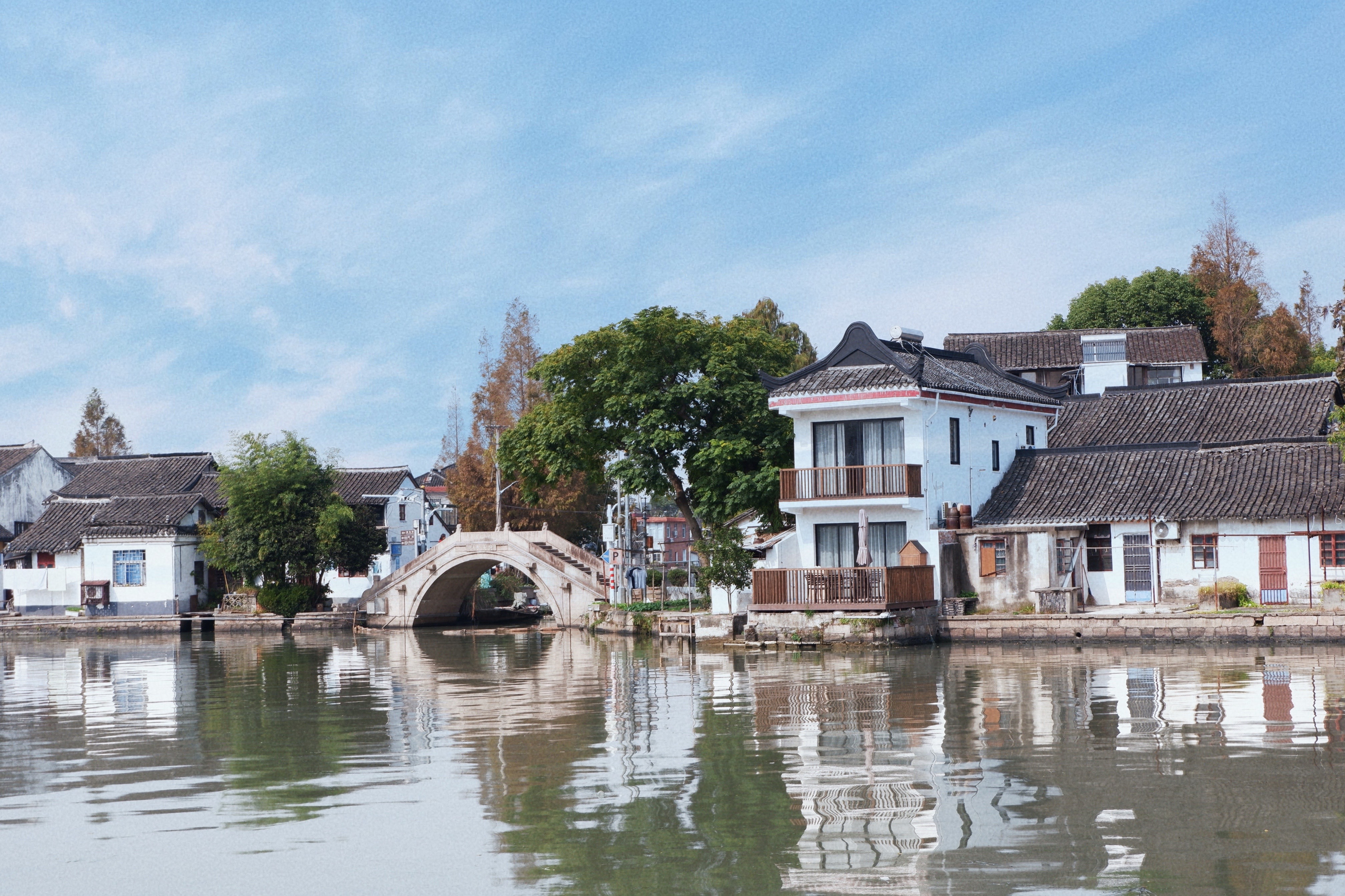 上海市区藏着一个免费的千年古镇,上海免费千年古镇