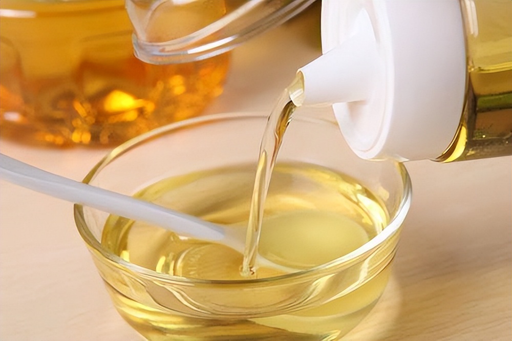 花生油菜籽油豆油吃哪种油好,花生油玉米油菜籽油哪个健康