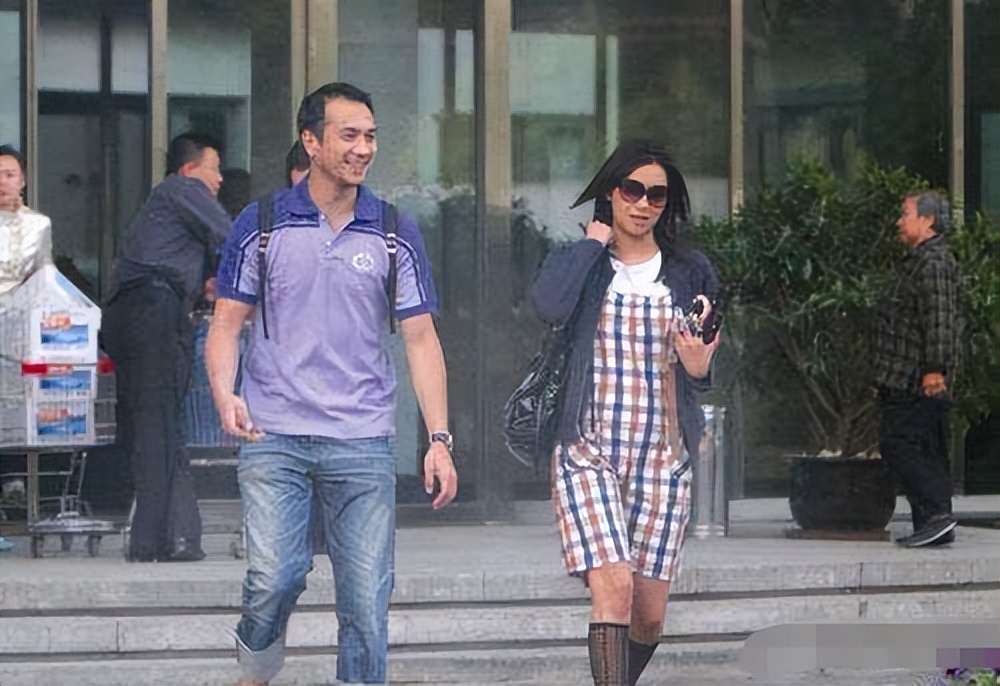 浪子黄觉和麦子,黄觉先认识周迅还是徐静蕾