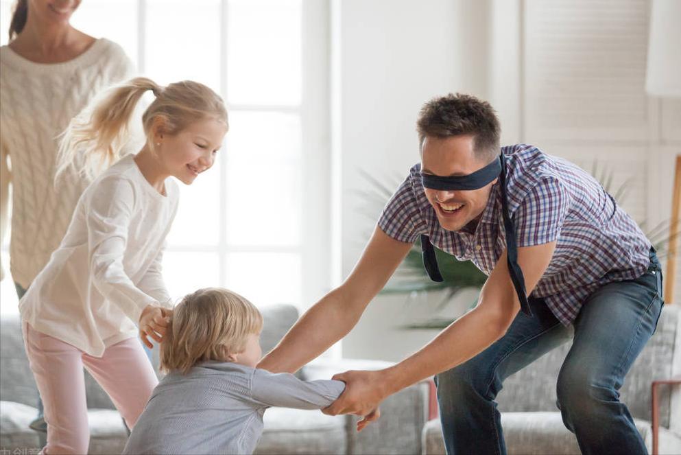 宝宝太黏人分离焦虑怎么办,宝宝老是粘人一放下就哭闹