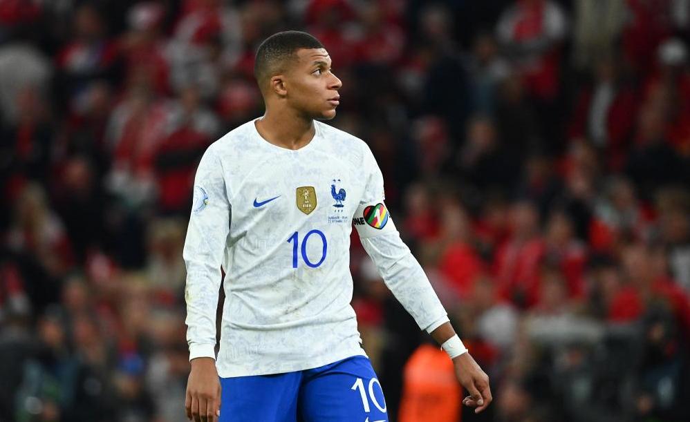 全乱了！一场2-1令法国队内再变天，31岁巨星给姆巴佩一道无解题