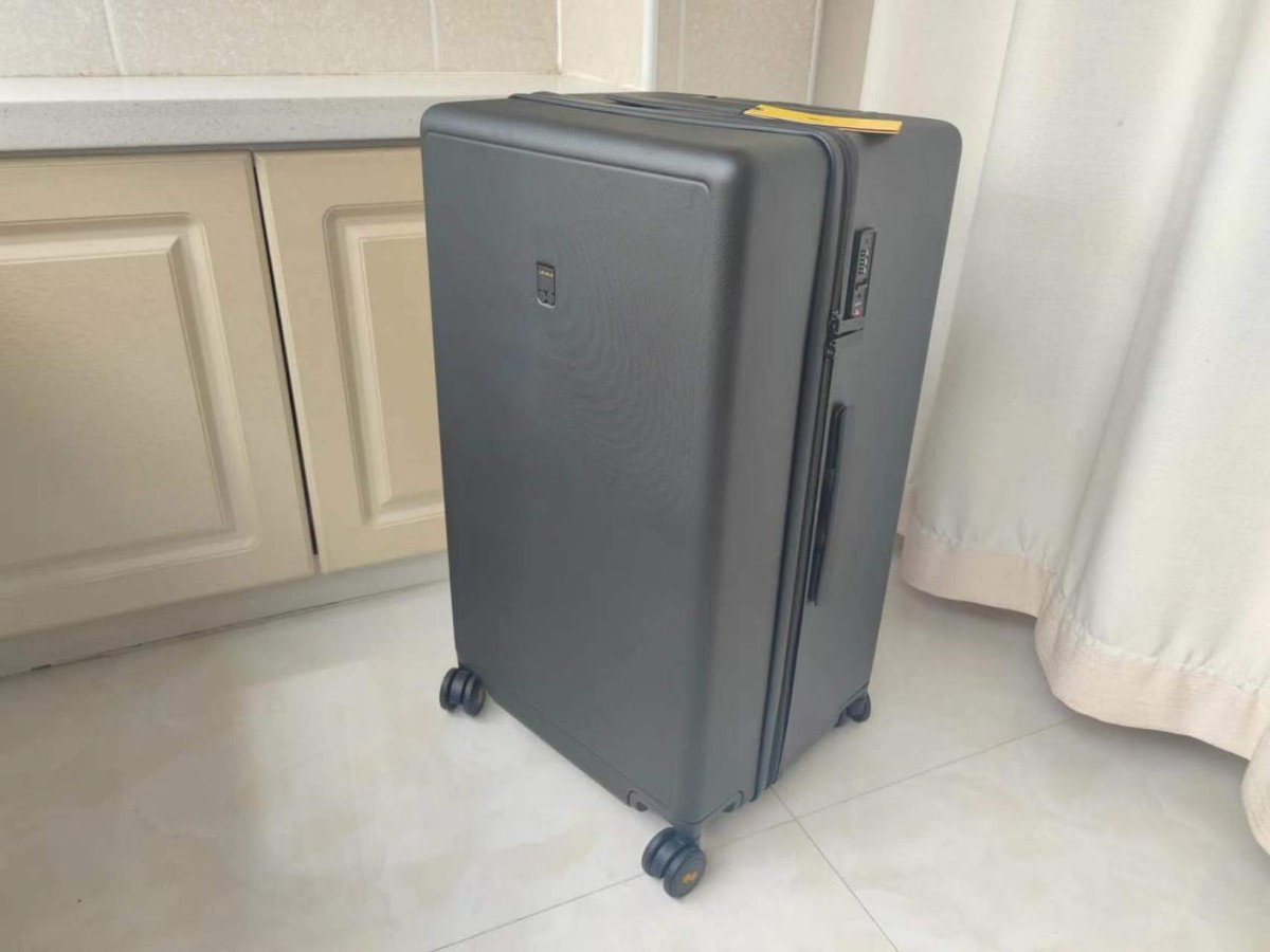 地平线行李箱哪个品牌好,行李箱品牌地平线8号