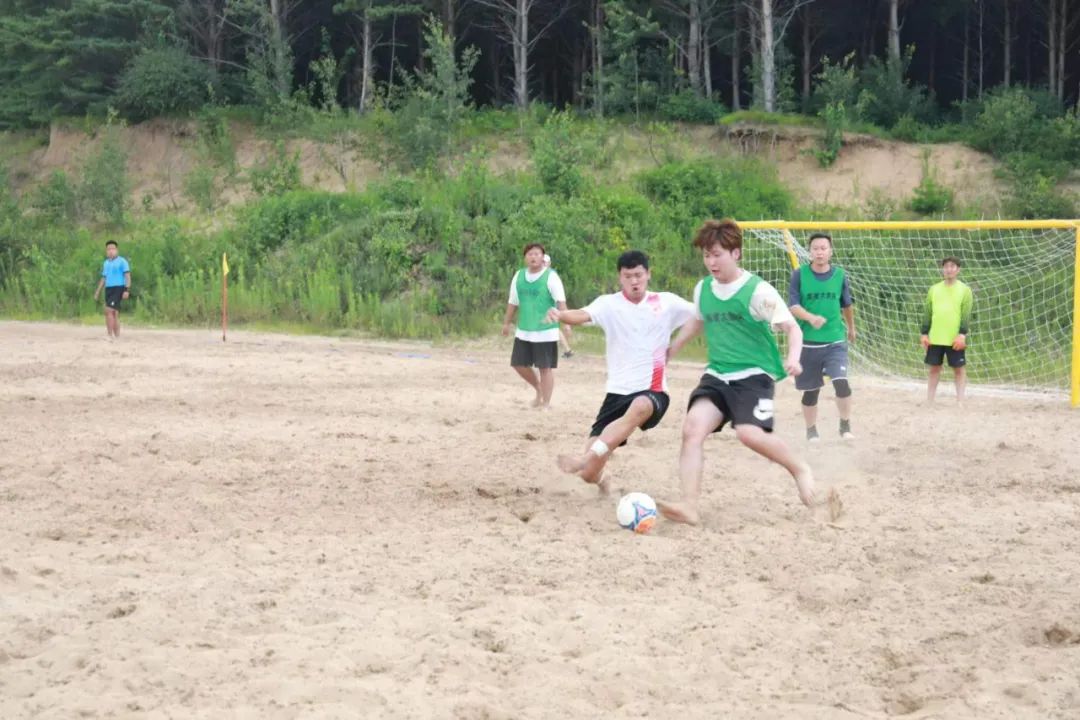 鸡西首届兴凯湖杯,兴凯湖沙滩足球比赛