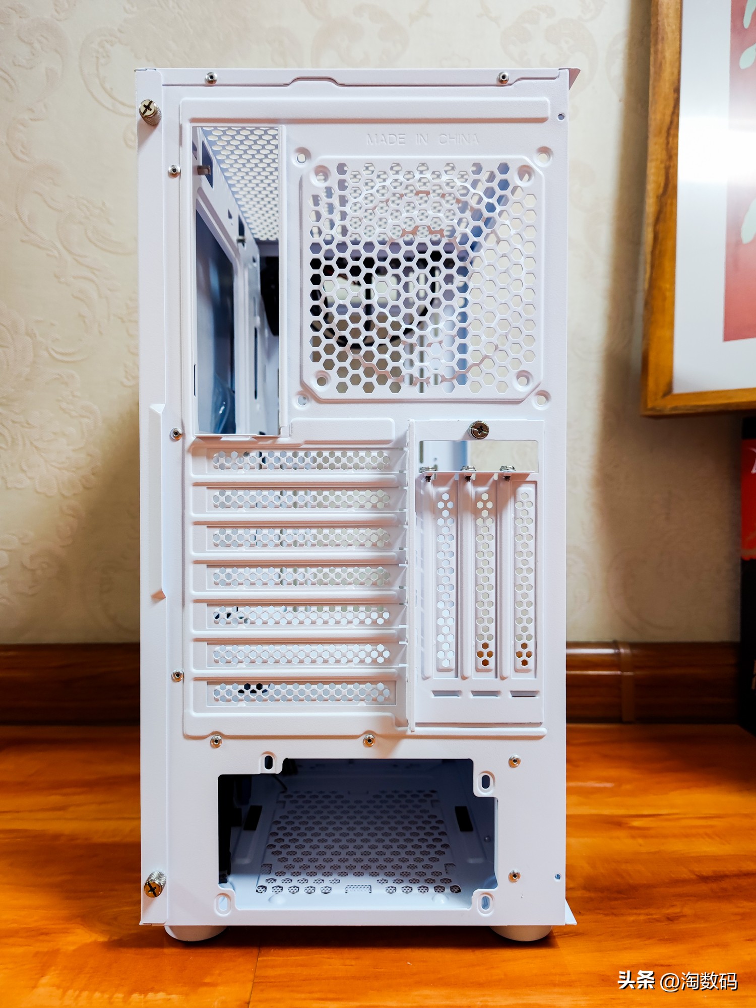 先马朱雀air对比航嘉750a,先马朱雀air机箱240水冷