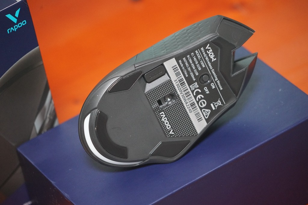 雷柏V30W游戏鼠标,雷柏v30w游戏鼠标评测160小时续航