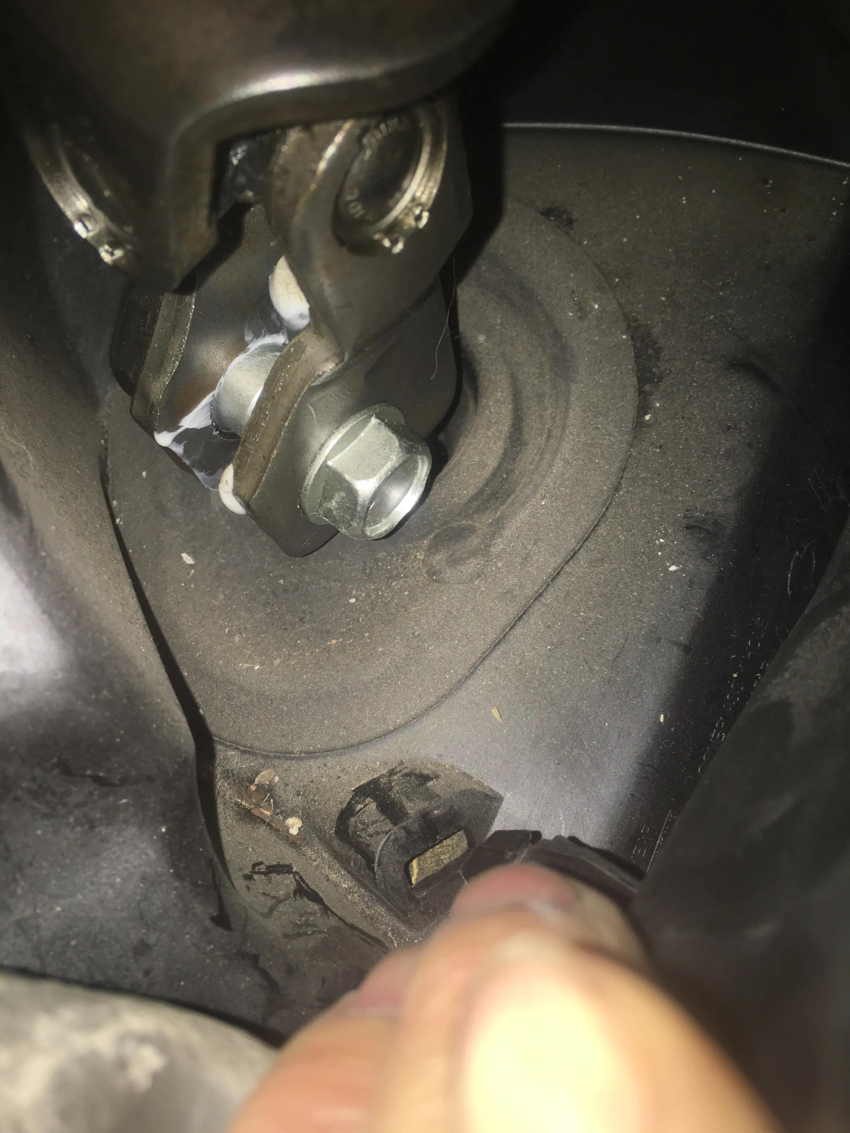 给空调换滤网,08款科雷傲空调滤网在哪里更换