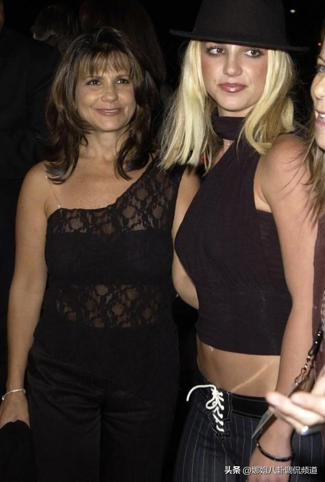 布兰妮怎么了是生了什么病,布兰妮回应被妹妹称脾气古怪