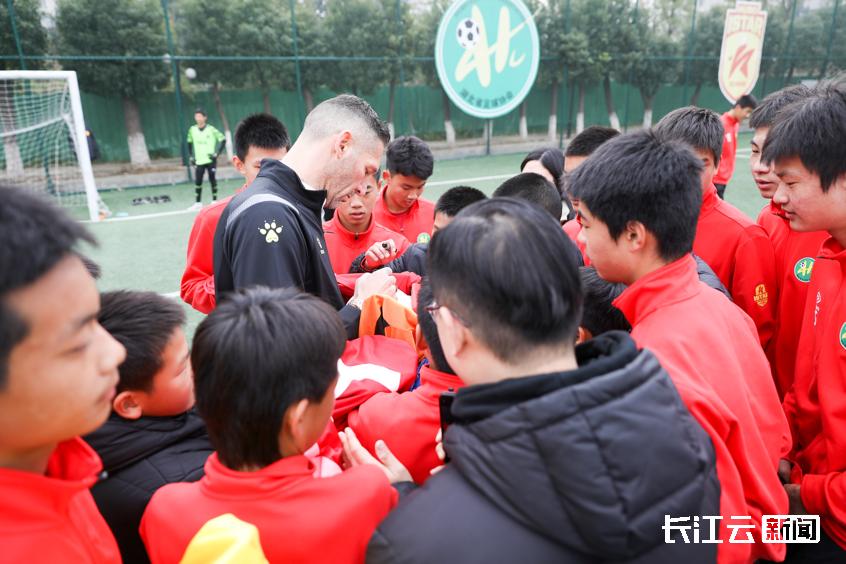 湖北足球小将,湖北足球天才少年