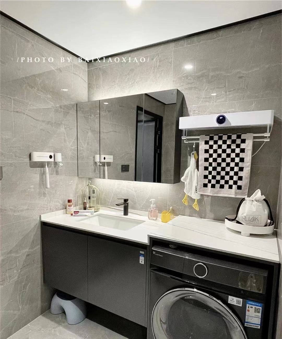 业主装修花了300多万,花30多万装修的房子竟然是隔壁家