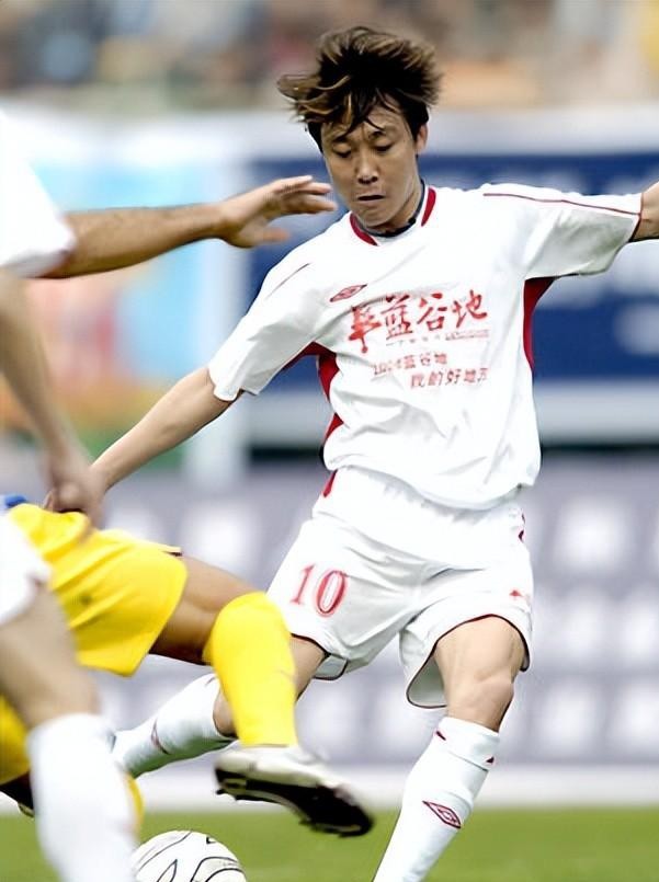 国脚高峰和那英,高峰与那英结婚时谁更红一些