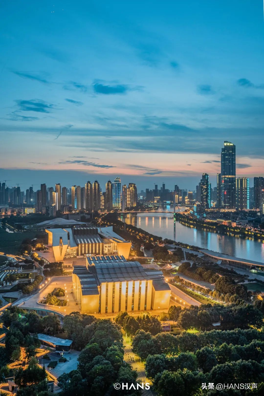 武汉哪里有比较休闲小资的地方,武汉这边有什么玩的