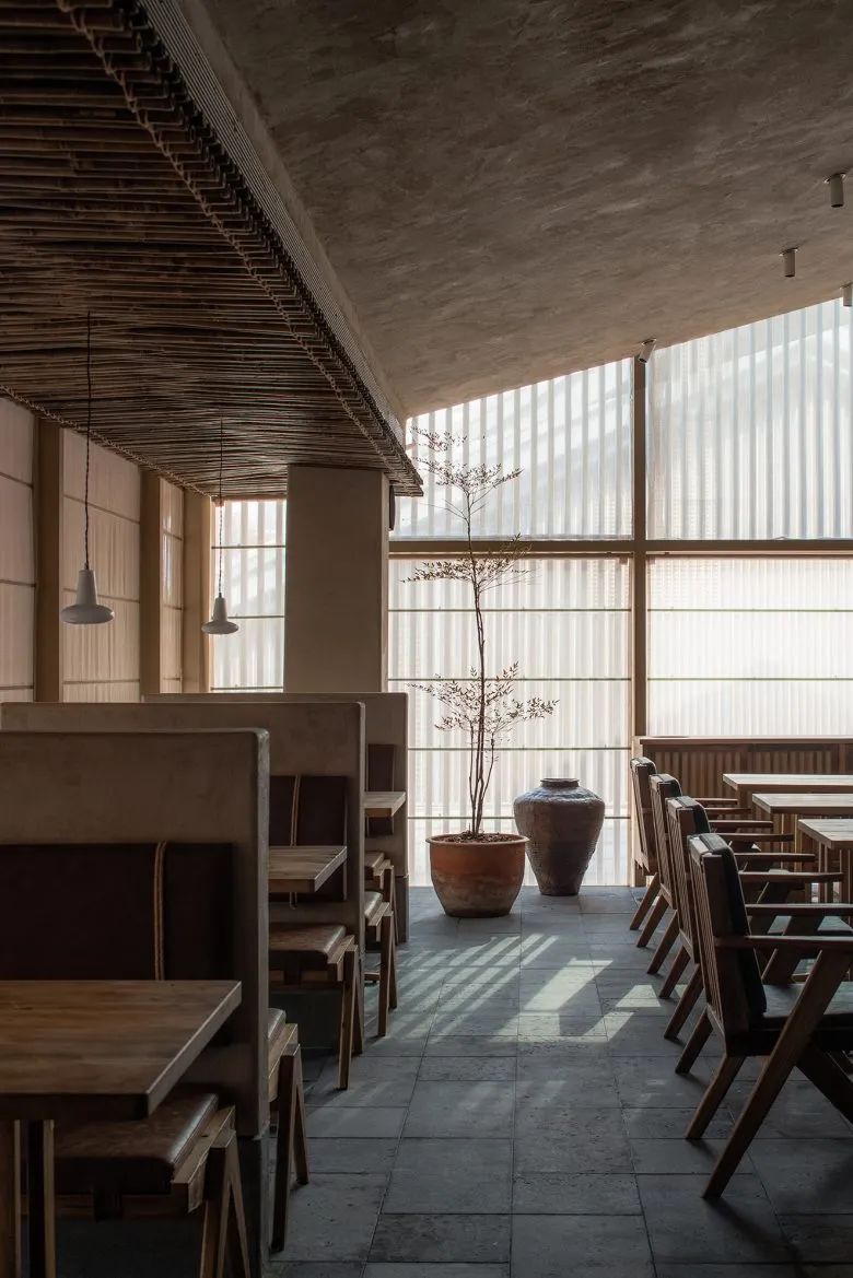 西城创意餐馆设计风格,新型餐馆造型设计