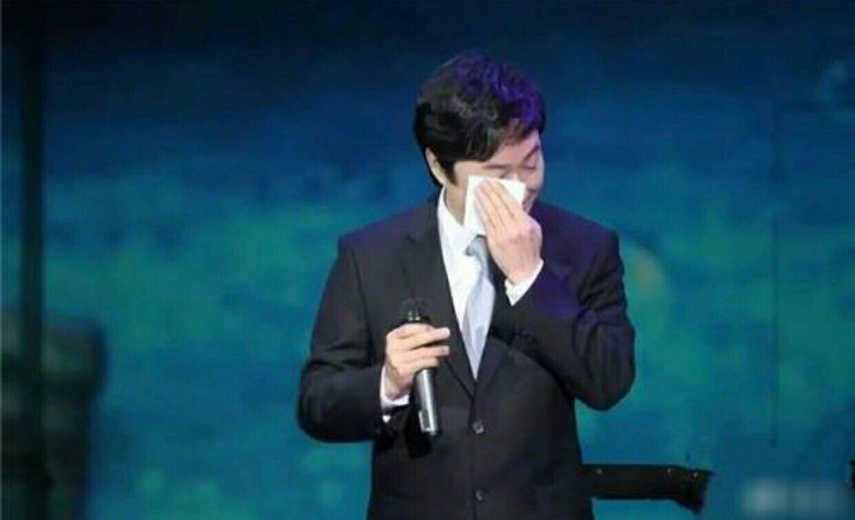 *星艳**出家当尼姑，称看小电影不如自己演，犀利点评林志玲是小黑枣