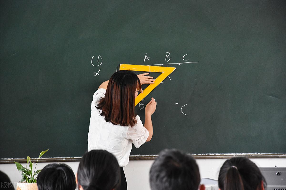 代课老师有没有出路,代课老师还有前途吗