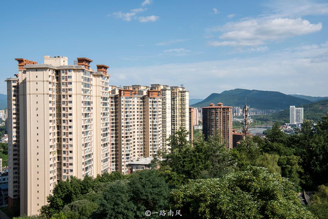 广元市城市风景一角,四川广元的城市面貌