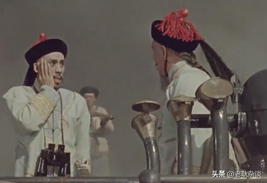 甲午风云邓世昌问为何不开炮,电影甲午风云李默然片段