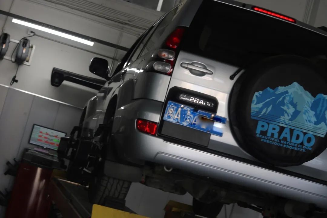 老款八十年代丰田霸道,经典丰田霸道老车翻新复活