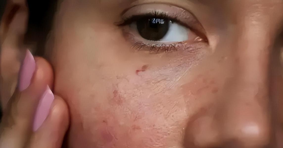 消费者疯狂购物的视频,消费者疯狂下单视频