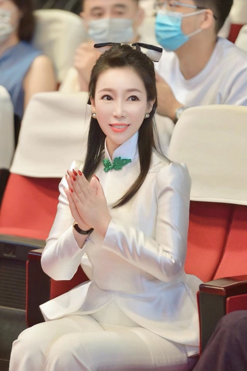 旗袍一姐抖音直播,旗袍一姐抖音