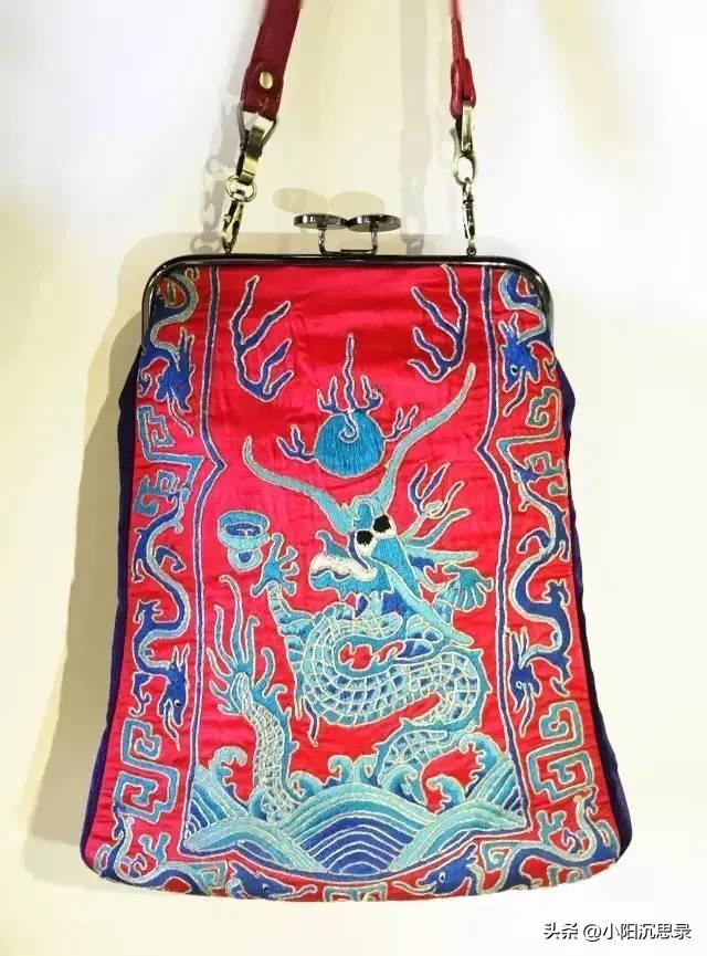 香奈儿迪奥联名包包,最近流行的迪奥包包