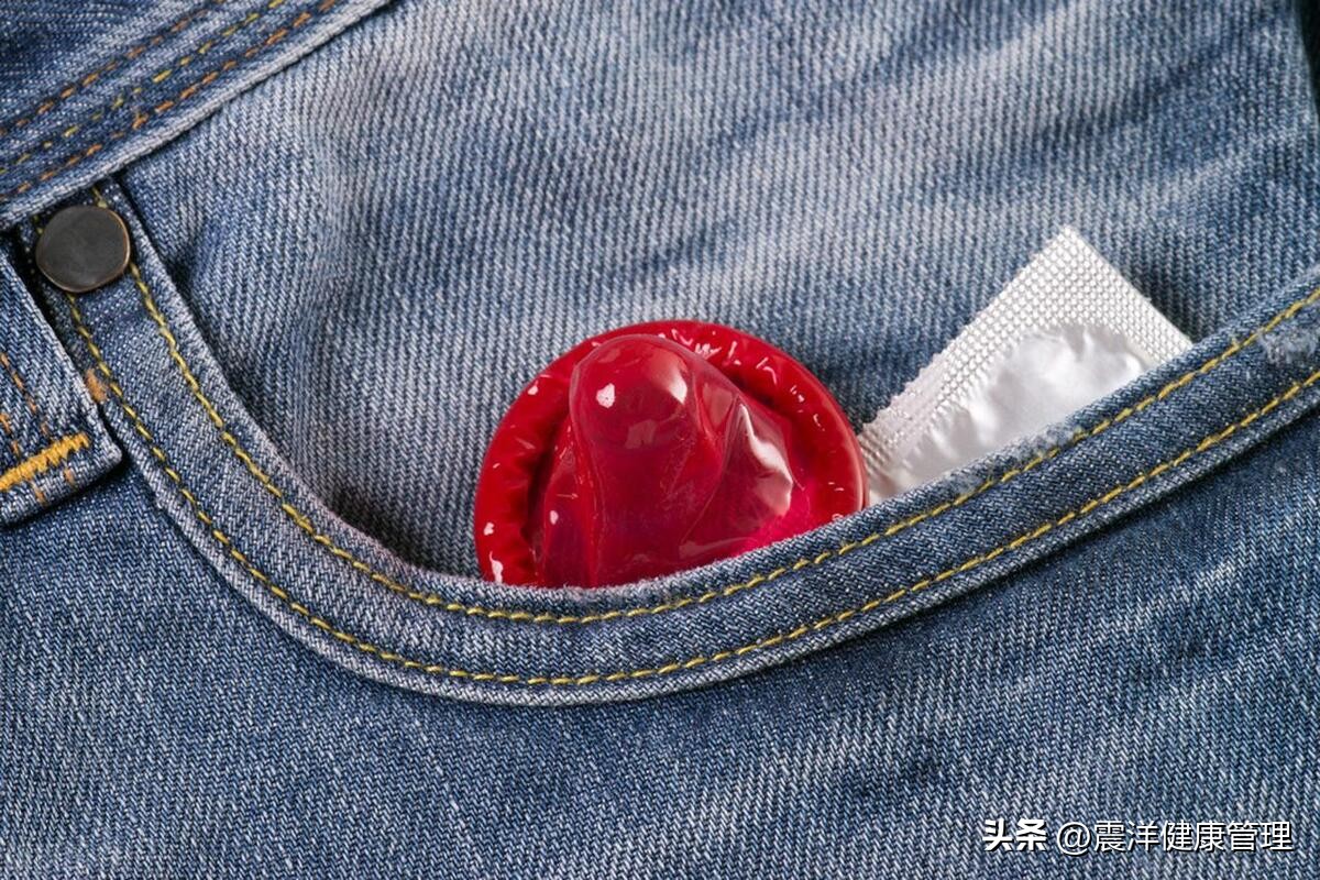 避孕套前面的尖尖有啥用？关于避孕套的知识，男女都需要了解下