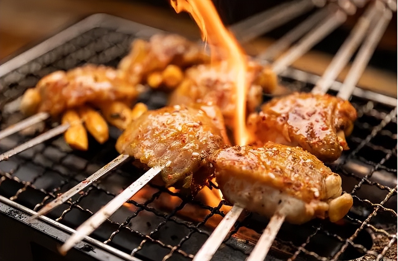 淄博烧烤开始凉了吗,淄博烧烤大量店铺转让热评